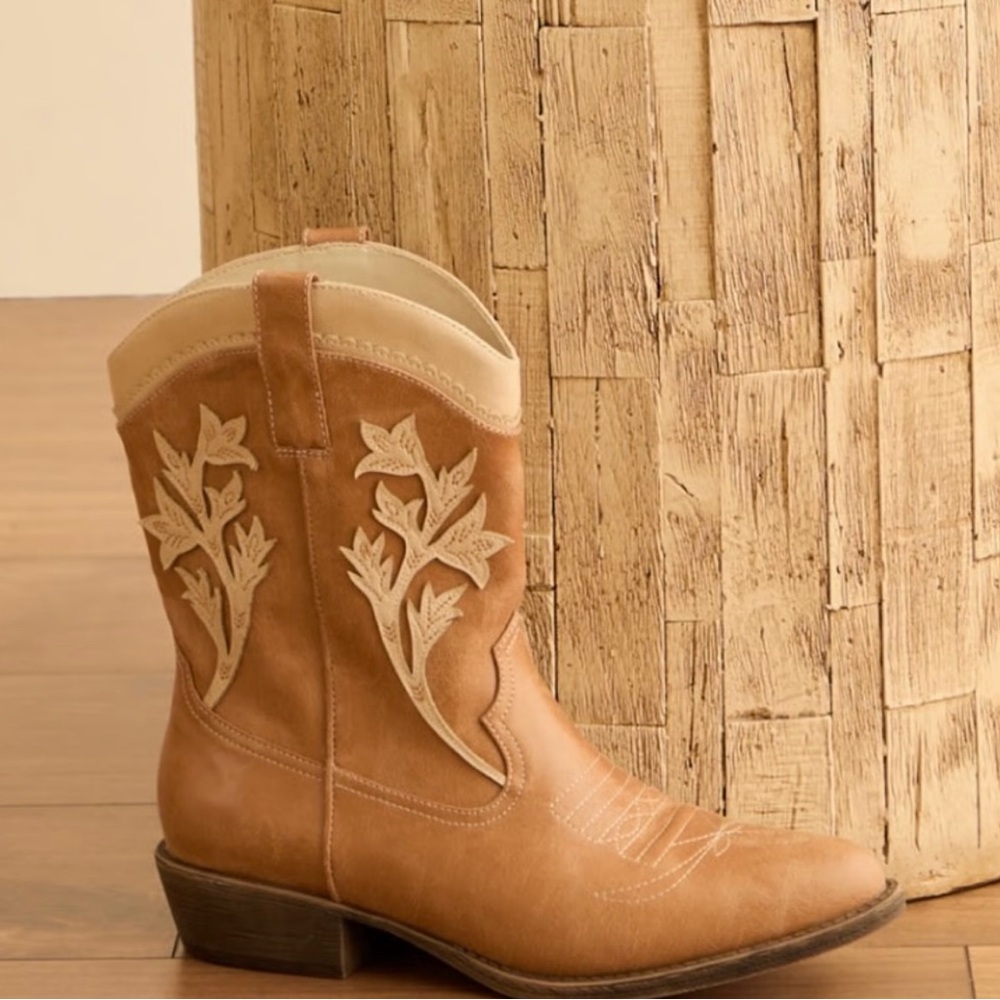 Altar’d State shorter cowboy boots!